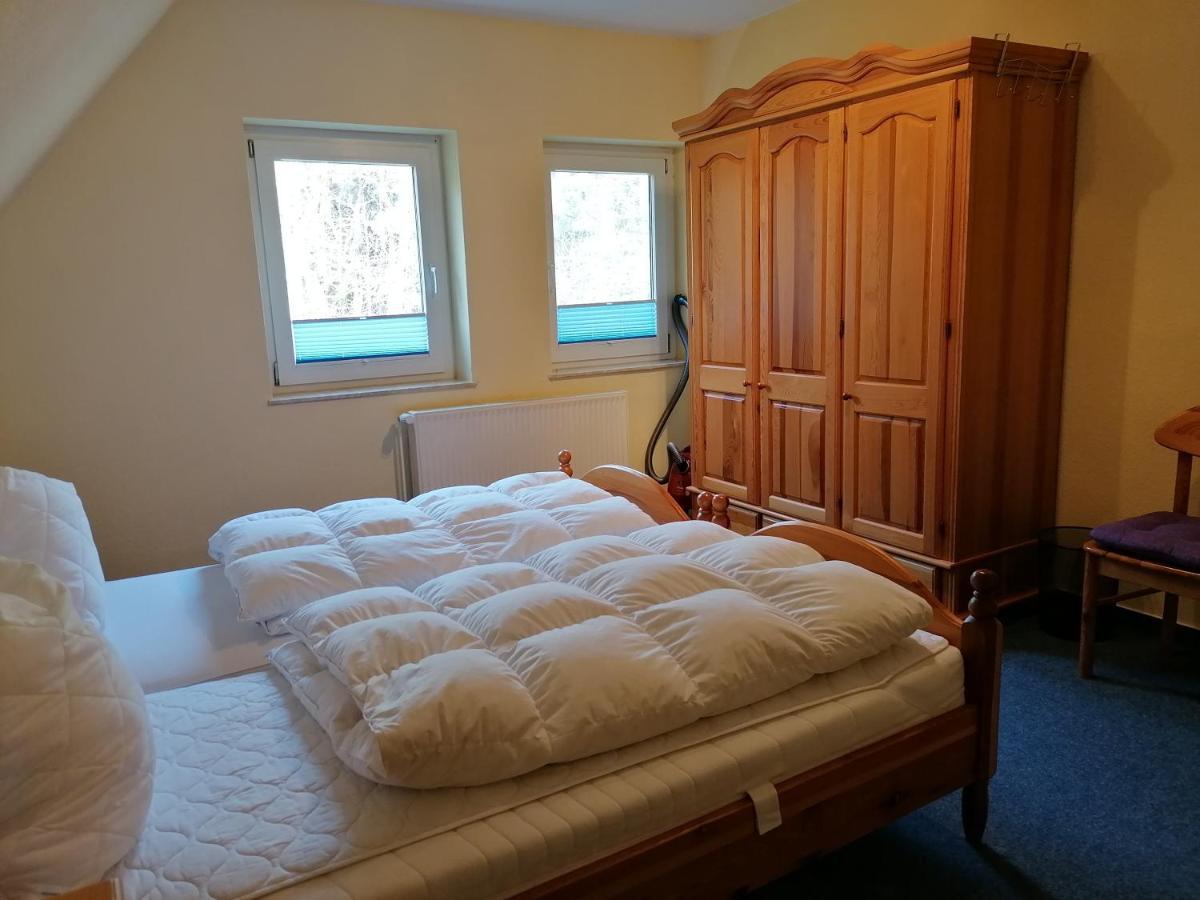 Apartment 6, Waldesruh